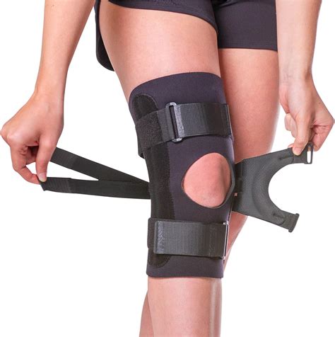 ACE Adjustable <strong>Knee Brace</strong> with Side Stabilizers Provides Support & Compression to Arthritic and Painful <strong>Knee</strong> Joints. . Knee brace amazon